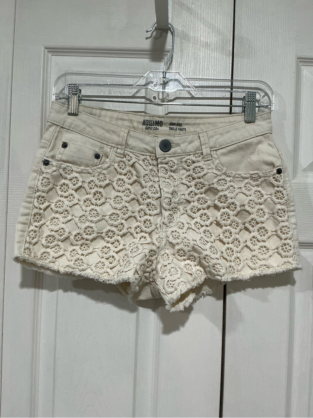 🤎 Mossimo Cream Lace High Rise Denim Shorts - Size 7
